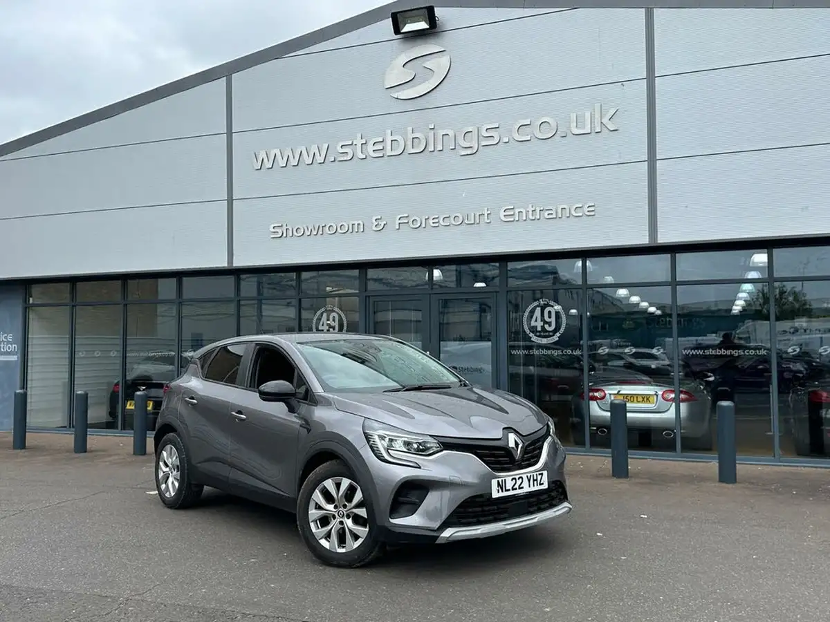 2022-renault-captur-13-tce-iconic-edition-big-0