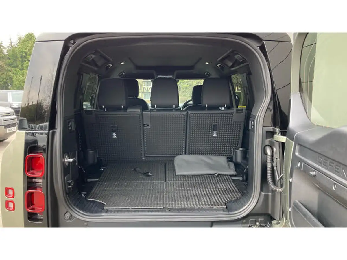 2023-land-rover-110-defender-30-d250-x-dynamic-se-big-9