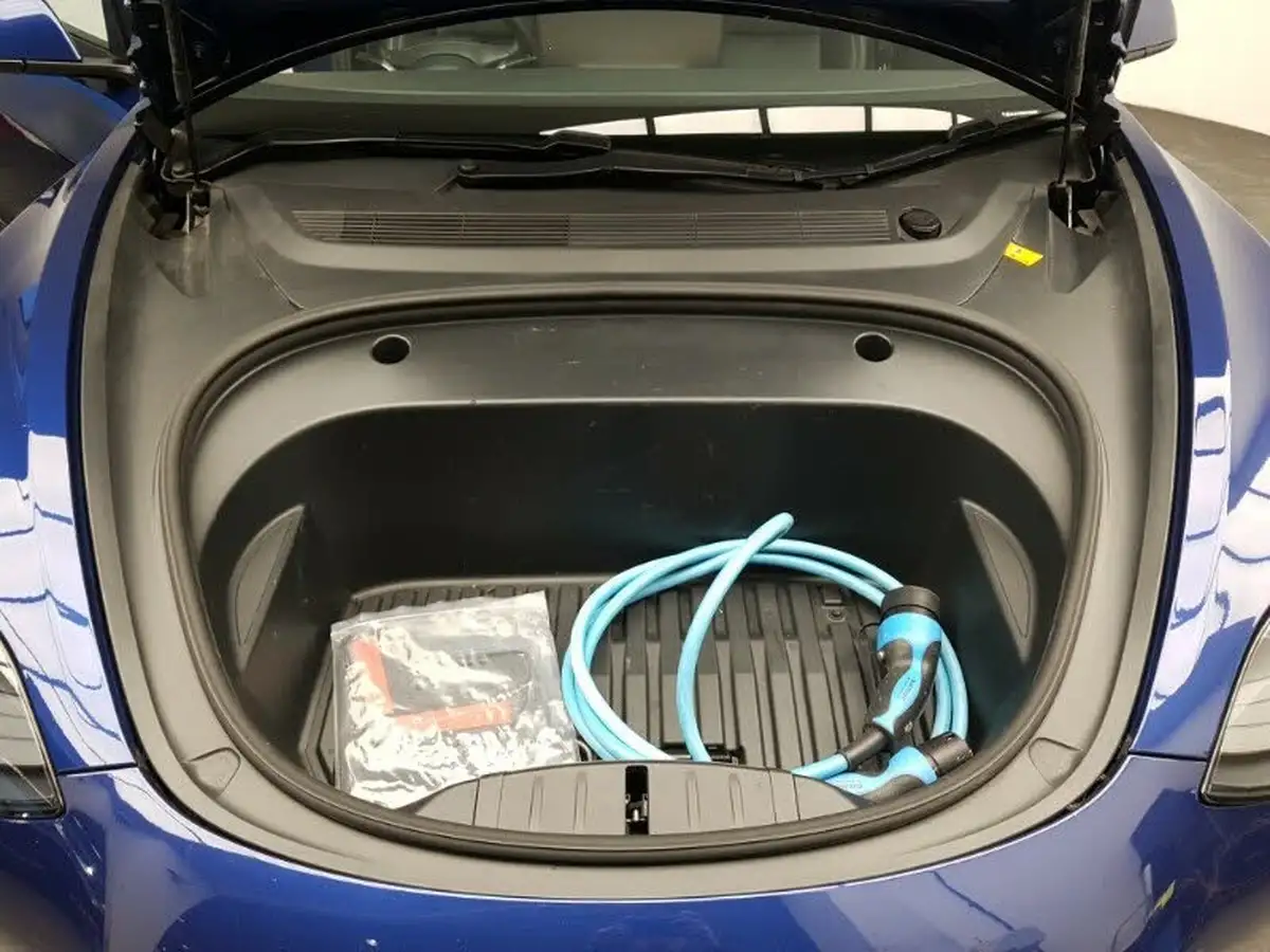2021-tesla-model-3-e-long-range-awd-big-18
