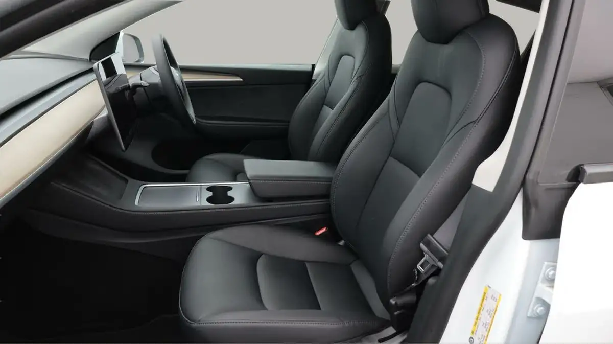 2023-tesla-model-y-e-rwd-big-14