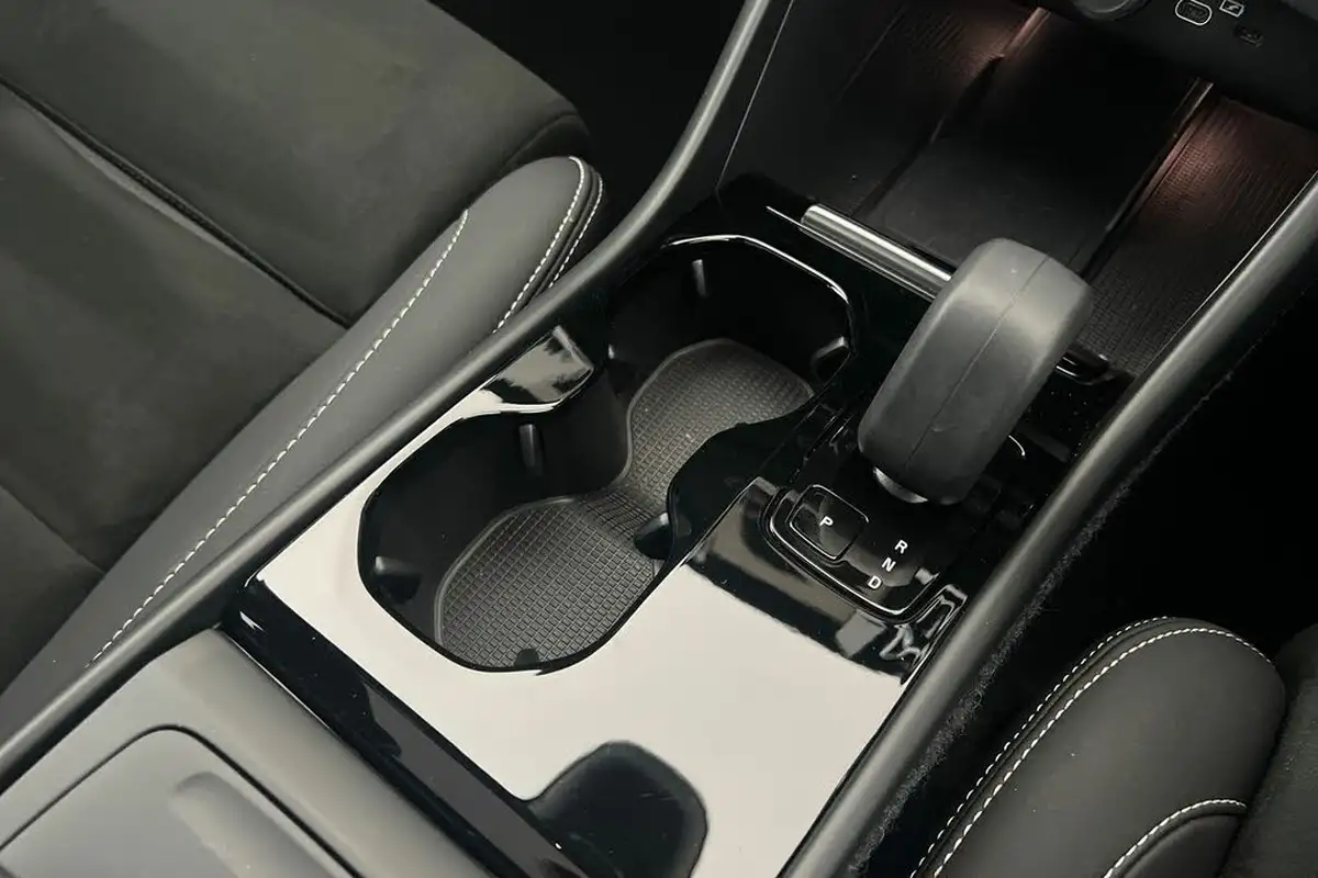 2022-volvo-c40-e-twin-recharge-pro-big-12
