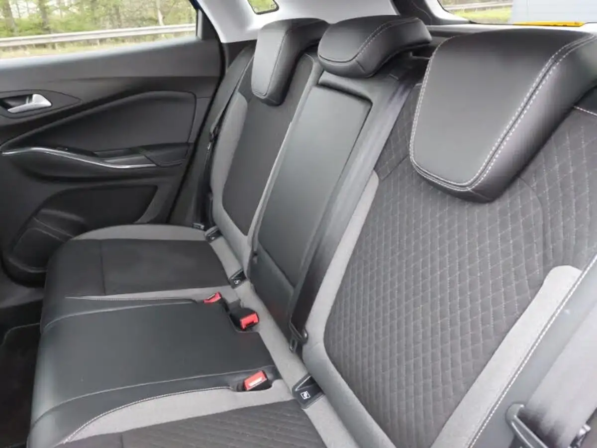 2021-vauxhall-grandland-x-12-griffin-big-5