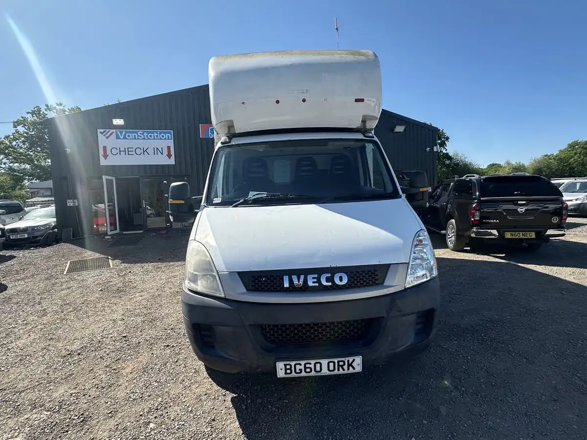 2010-iveco-daily-s-class-23td-35s11-mwb-chassis-cab-big-12
