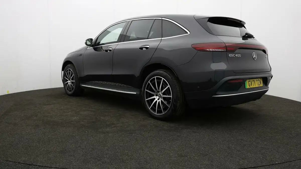 2022-mercedes-benz-eqc-e-eqc-400-amg-line-big-4