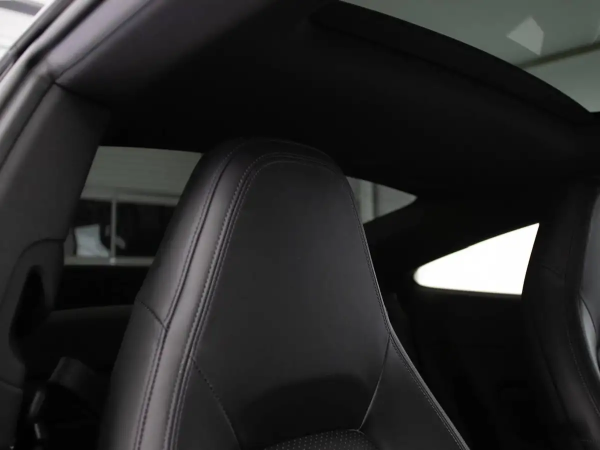2021-porsche-911-30-carrera-coupe-big-61