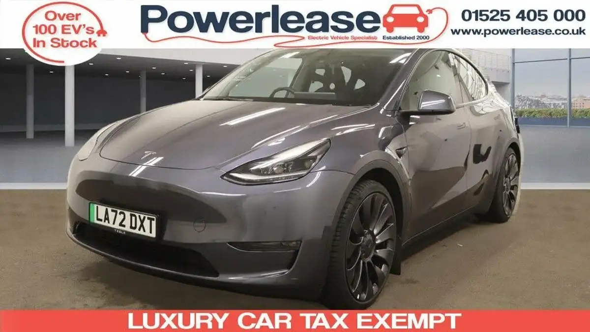 2022-tesla-model-y-e-performance-big-0