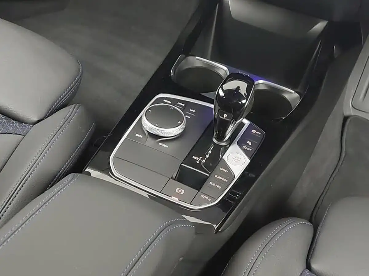 2024-bmw-1-series-15-118i-m-sport-lcp-dct-big-9