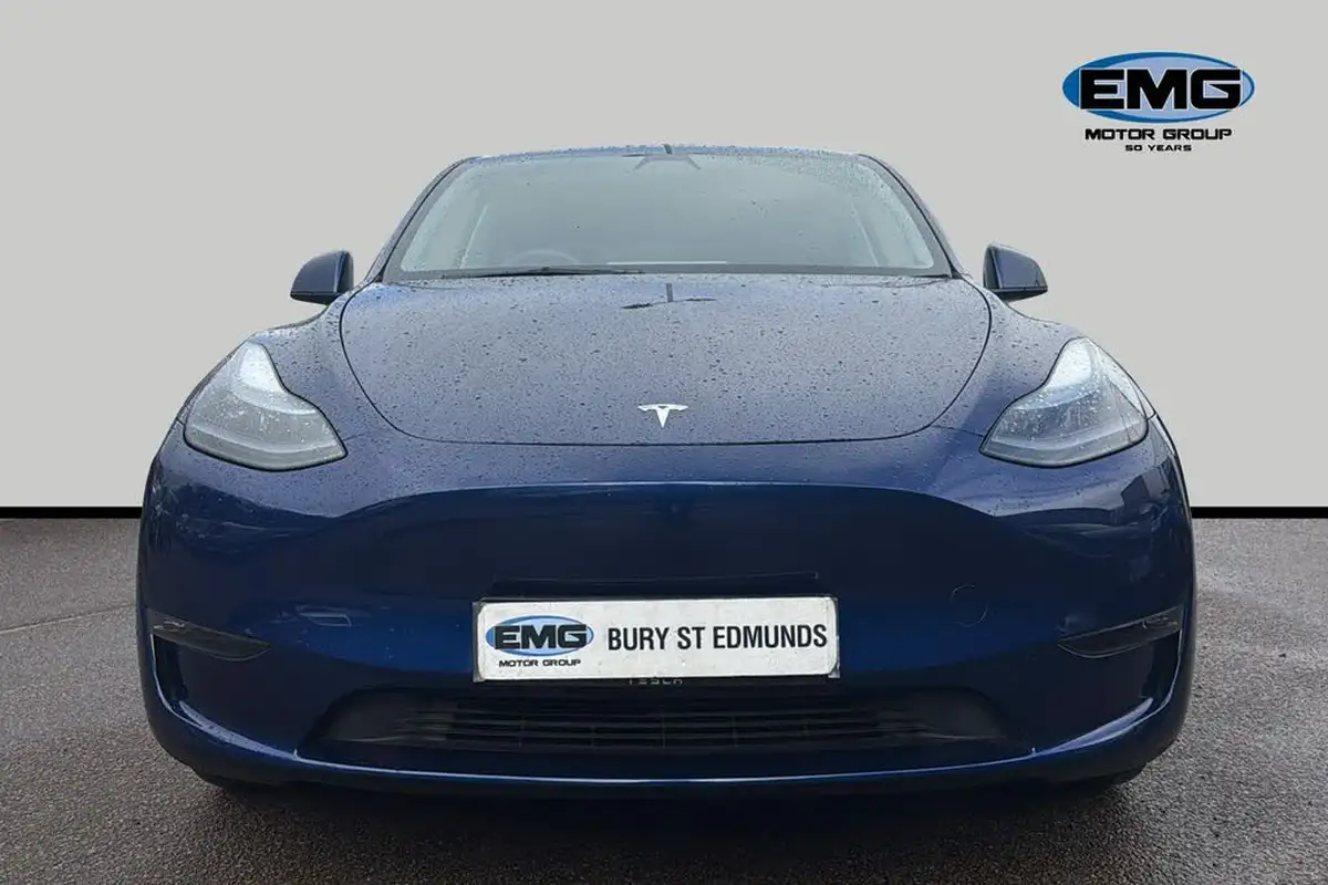 2022-tesla-model-y-e-long-range-big-1