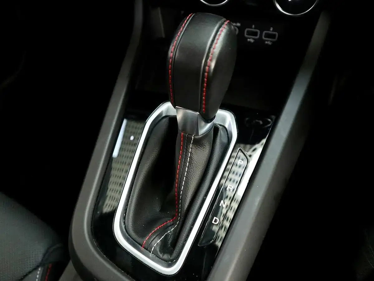 2022-renault-arkana-13-tce-rs-line-big-33