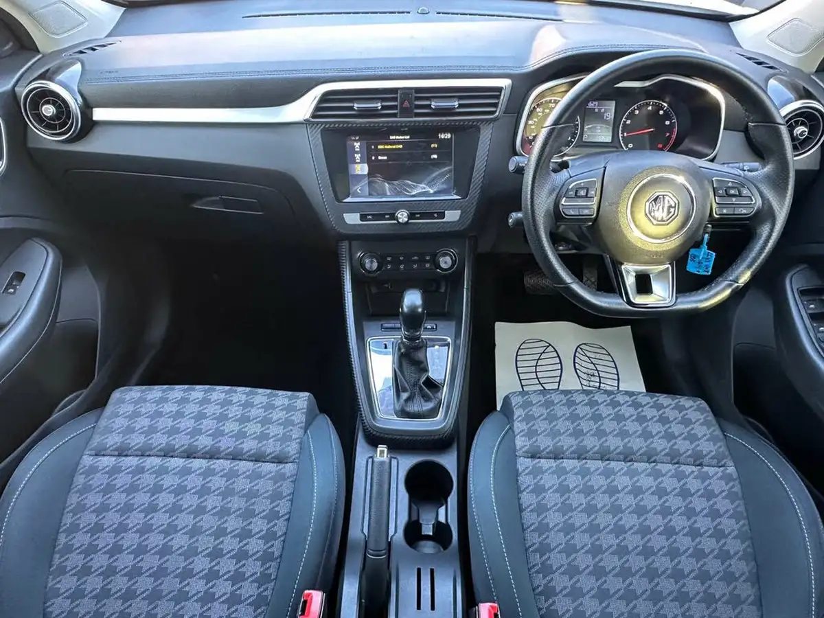 2019-mg-zs-suv-10t-gdi-excite-111ps-big-12