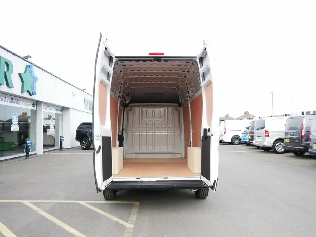 2023-citroen-relay-22bluehdi-35-l3h3-enterprise-edition-big-21
