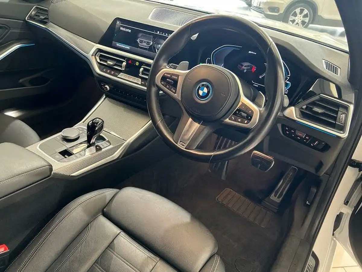 2021-bmw-3-series-20-330e-m-sport-touring-5d-big-2