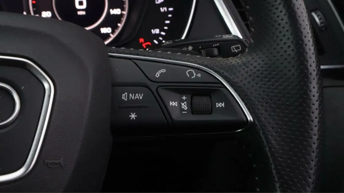 2020-audi-q5-20-55-tfsi-e-s-line-competition-big-24