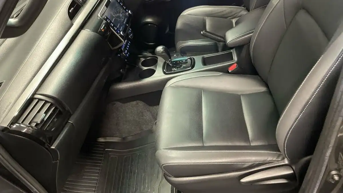 2021-toyota-hi-lux-28d-4d-invincible-x-204hpeu6dt-e-auto-big-16