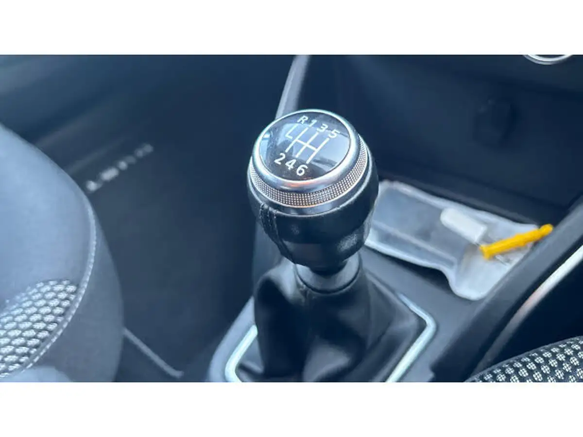 2019-dacia-duster-13-tce-prestige-150bhp-4x4-1333cc-big-12