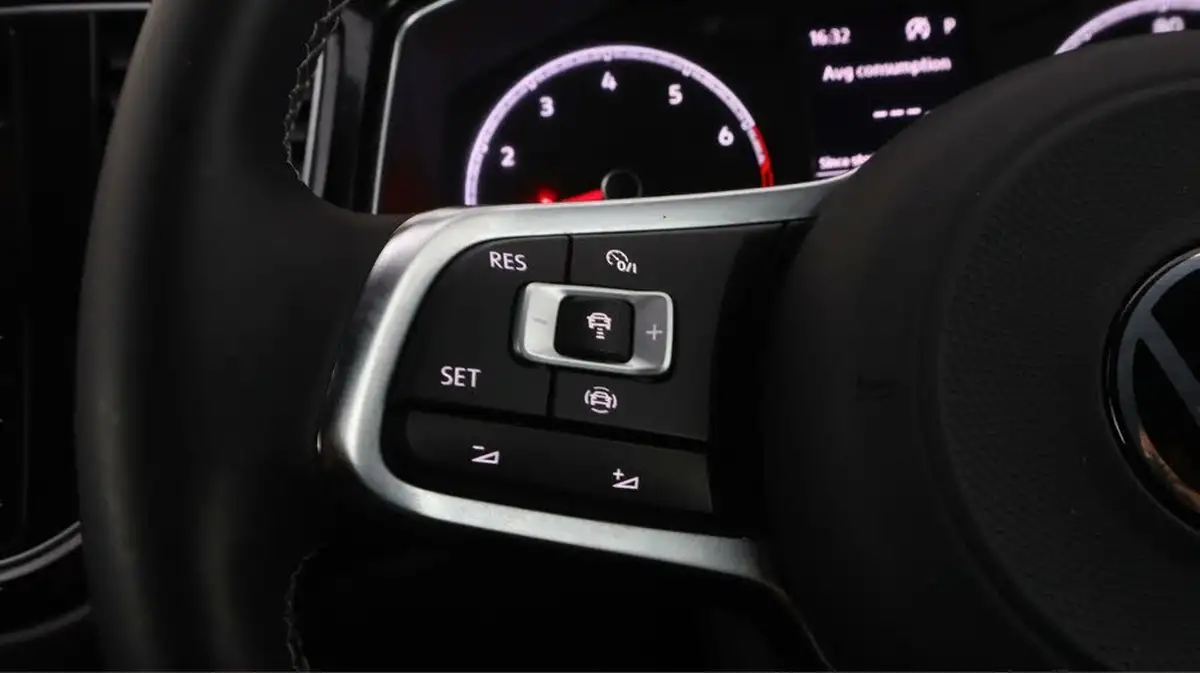 2021-volkswagen-t-roc-15-tsi-black-edition-dsg-big-21