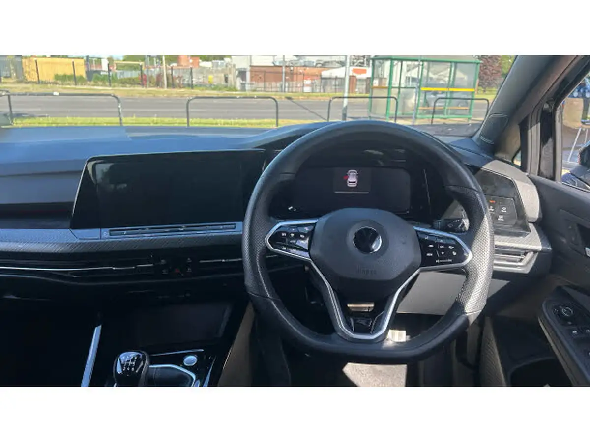 2022-volkswagen-golf-15-tsi-r-line-150ps-hatchback-big-10