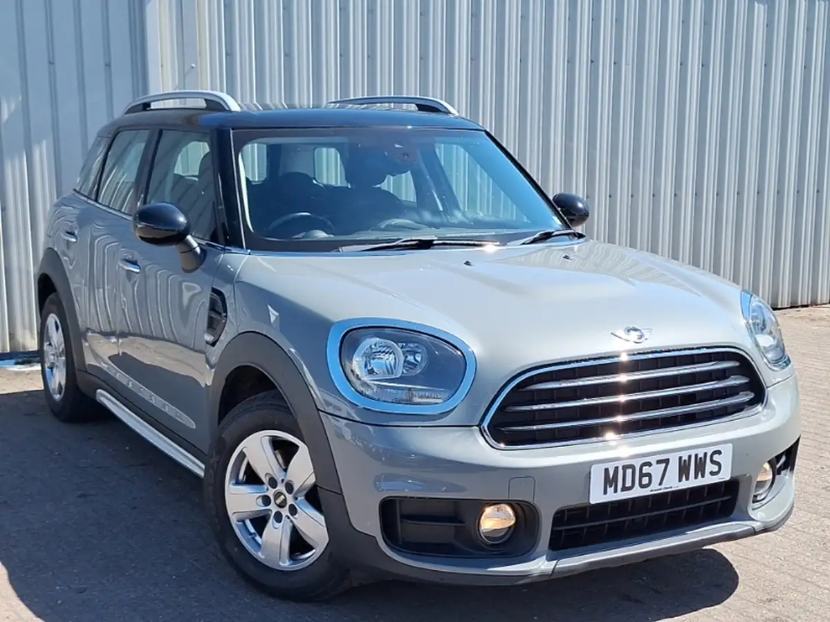 2017-mini-countryman-20td-cooper-d-ss-big-0