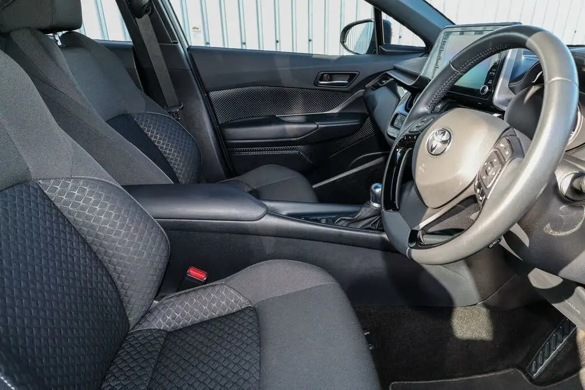 2023-toyota-c-hr-18-vvt-i-icon-120bhp-big-10