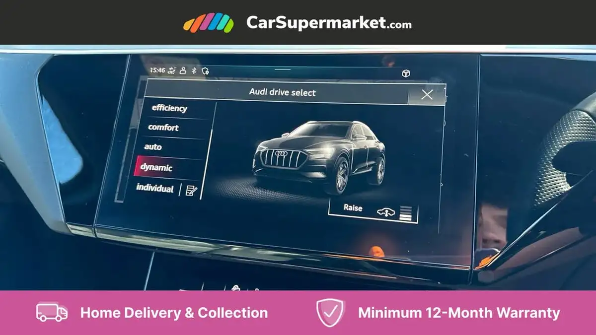 2022-audi-e-tron-55e-s-line-sportback-big-26