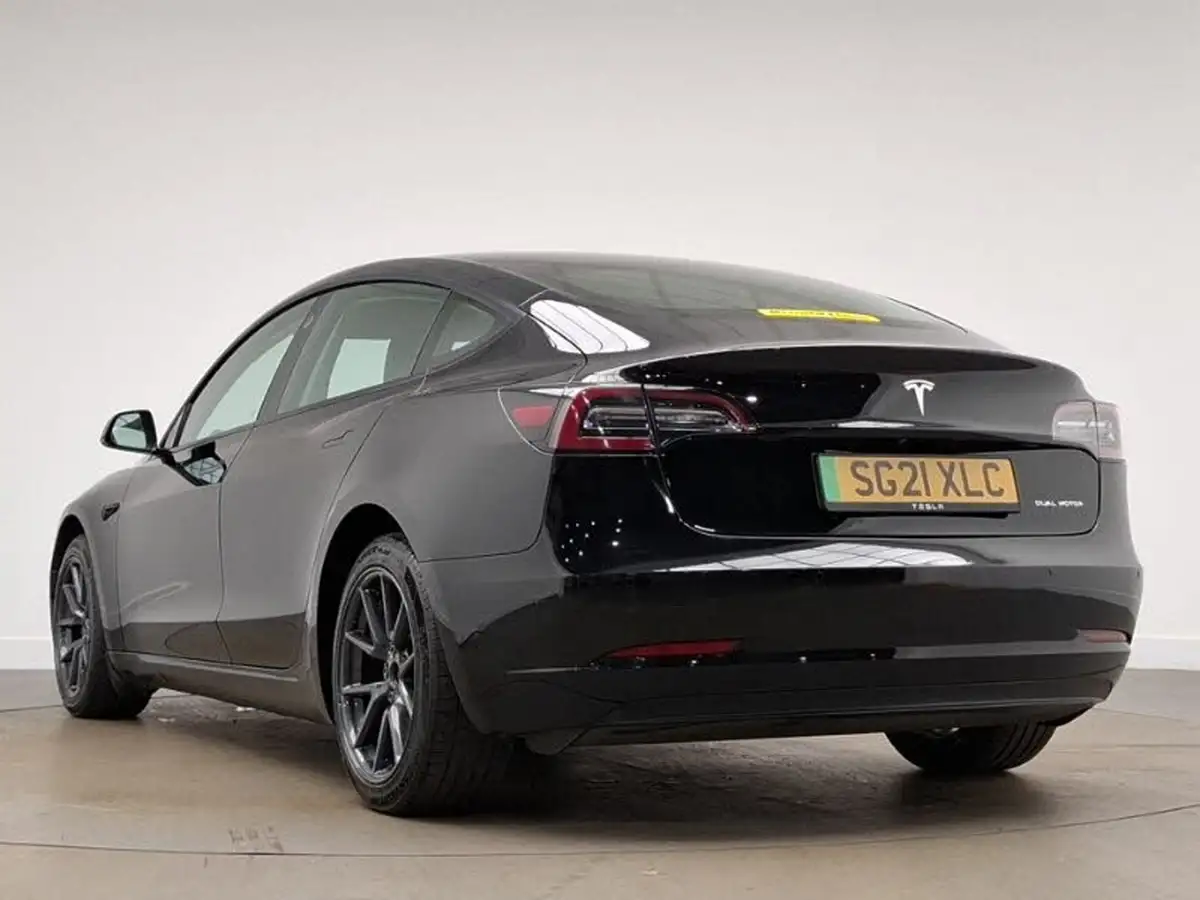 2021-tesla-model-3-e-long-range-4x4-big-1