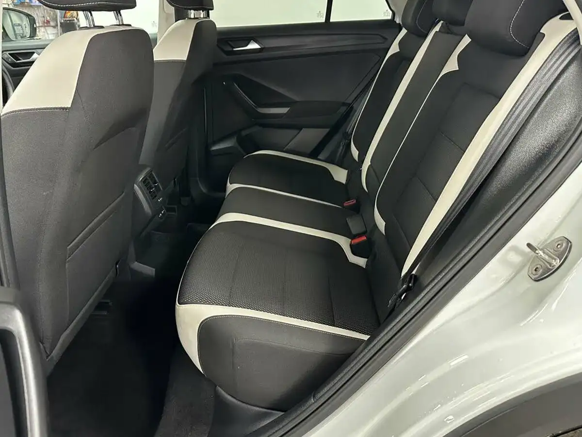 2021-volkswagen-t-roc-20tdi-sel-evo-big-10