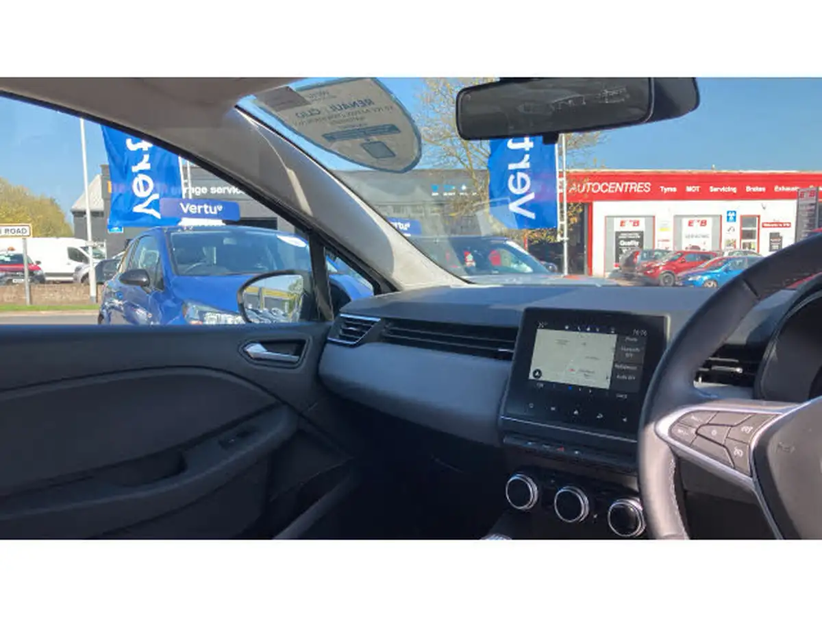 2024-renault-clio-10-tce-evolution-big-13