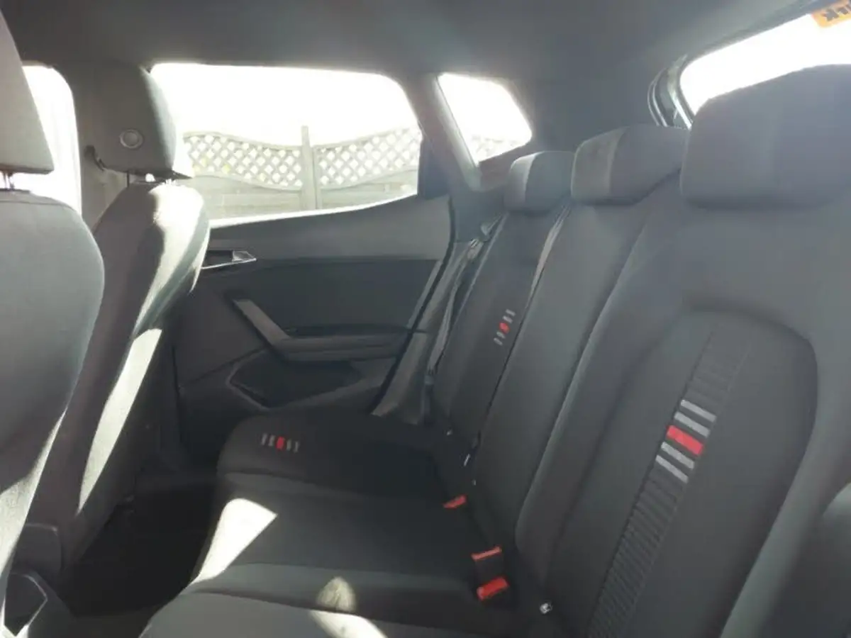 2019-seat-arona-10-tsi-fr-ss-big-5