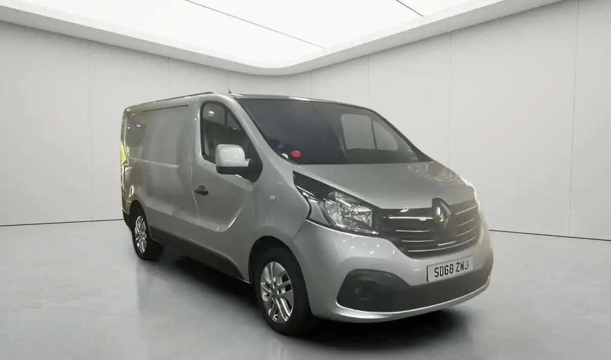2018-renault-trafic-16dci-sl27-120-sport-nav-e6-panel-van-big-0