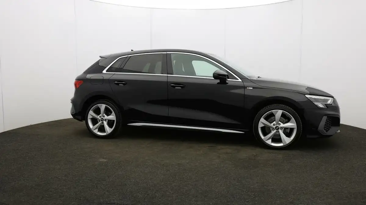 2021-audi-a3-14-40-tfsi-e-s-line-big-50