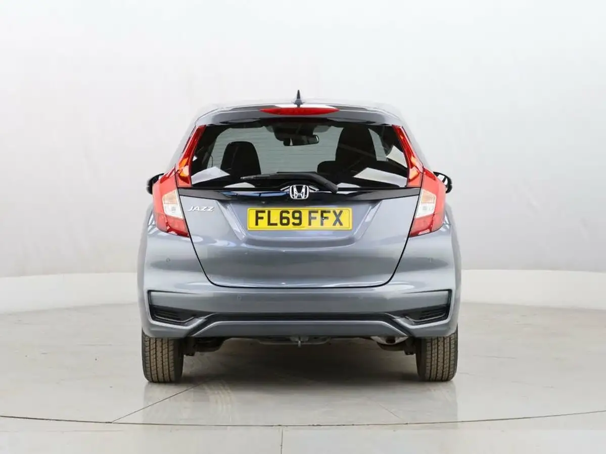 2020-honda-jazz-13-i-vtec-ex-cvt-big-8