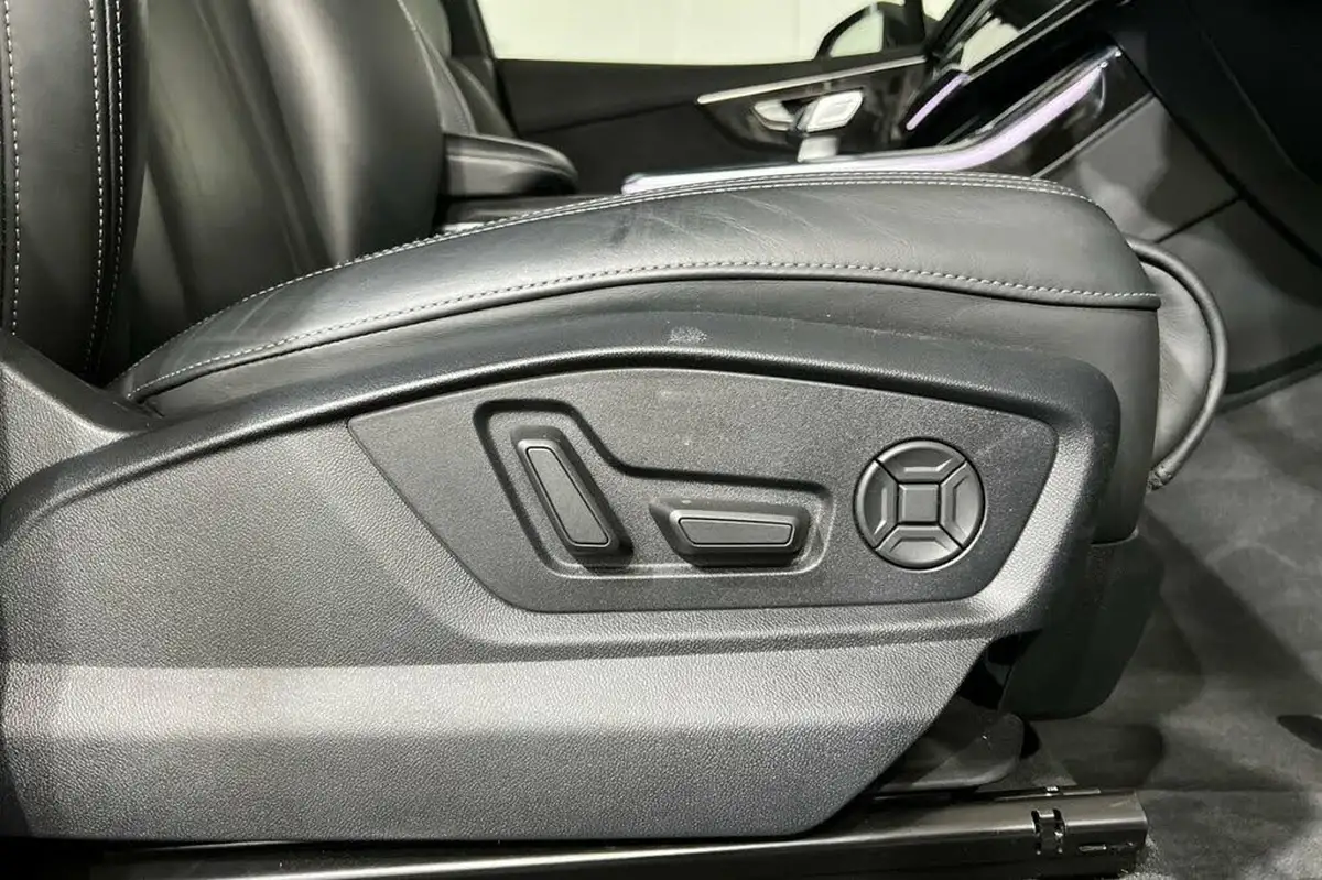 2023-audi-q7-30-55-tfsi-black-edition-big-22