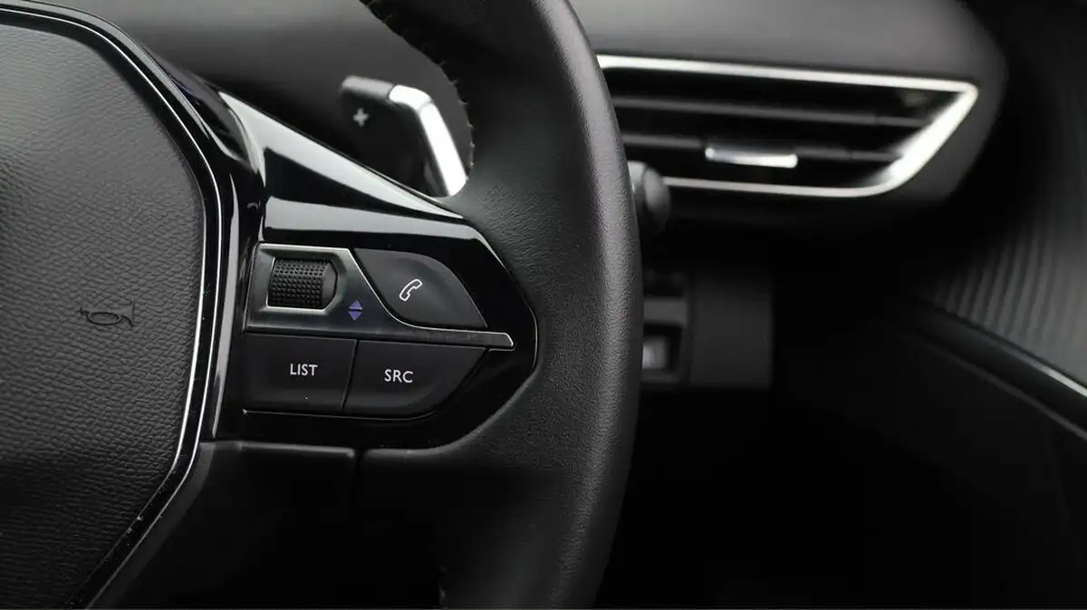 2023-peugeot-3008-suv-15-bluehdi-active-premium-eat8-big-21