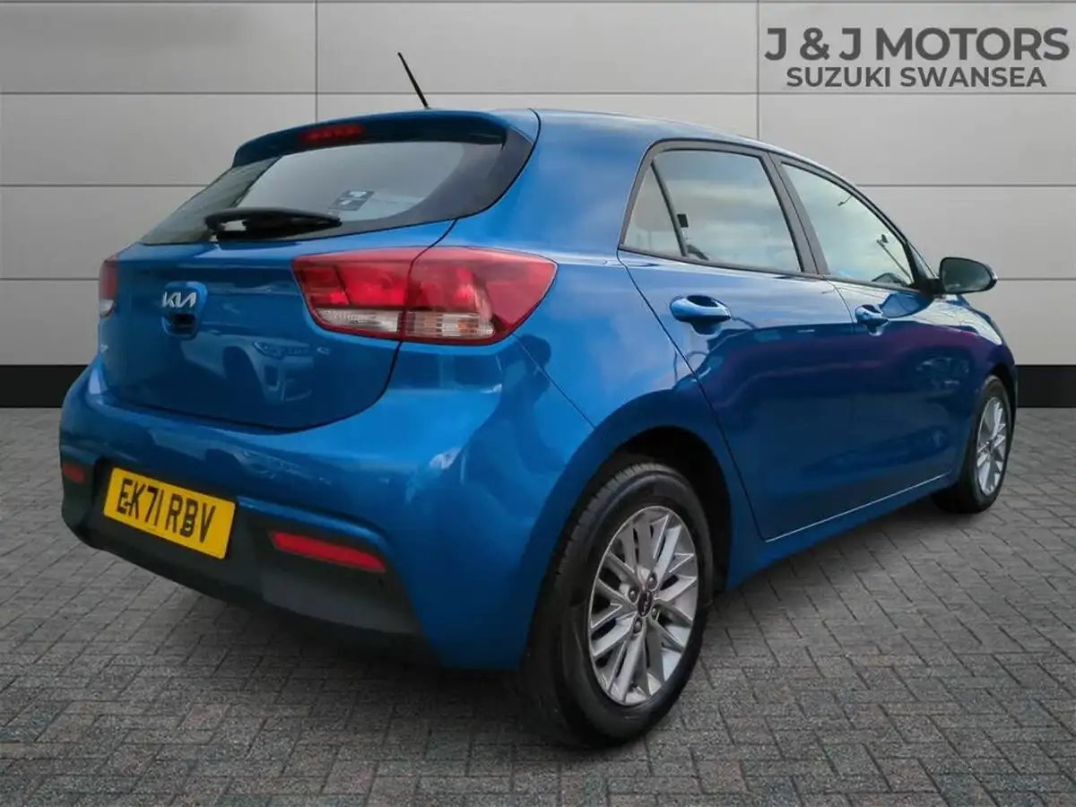 2022-kia-rio-10-t-gdi-2-big-6