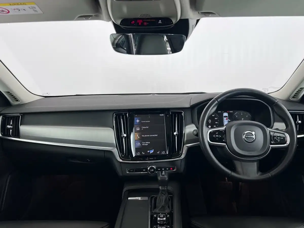 2020-volvo-s90-20td-d4-momentum-plus-big-18
