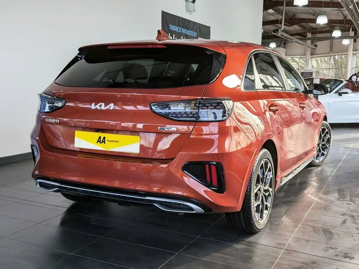 2023-kia-ceed-15-t-gdi-gt-line-158bhp-big-10