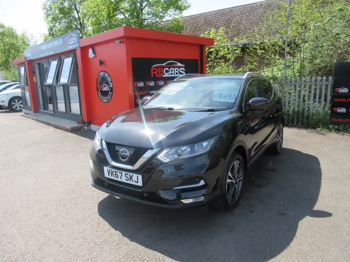 2017-nissan-qashqai-15dci-n-connecta-big-2