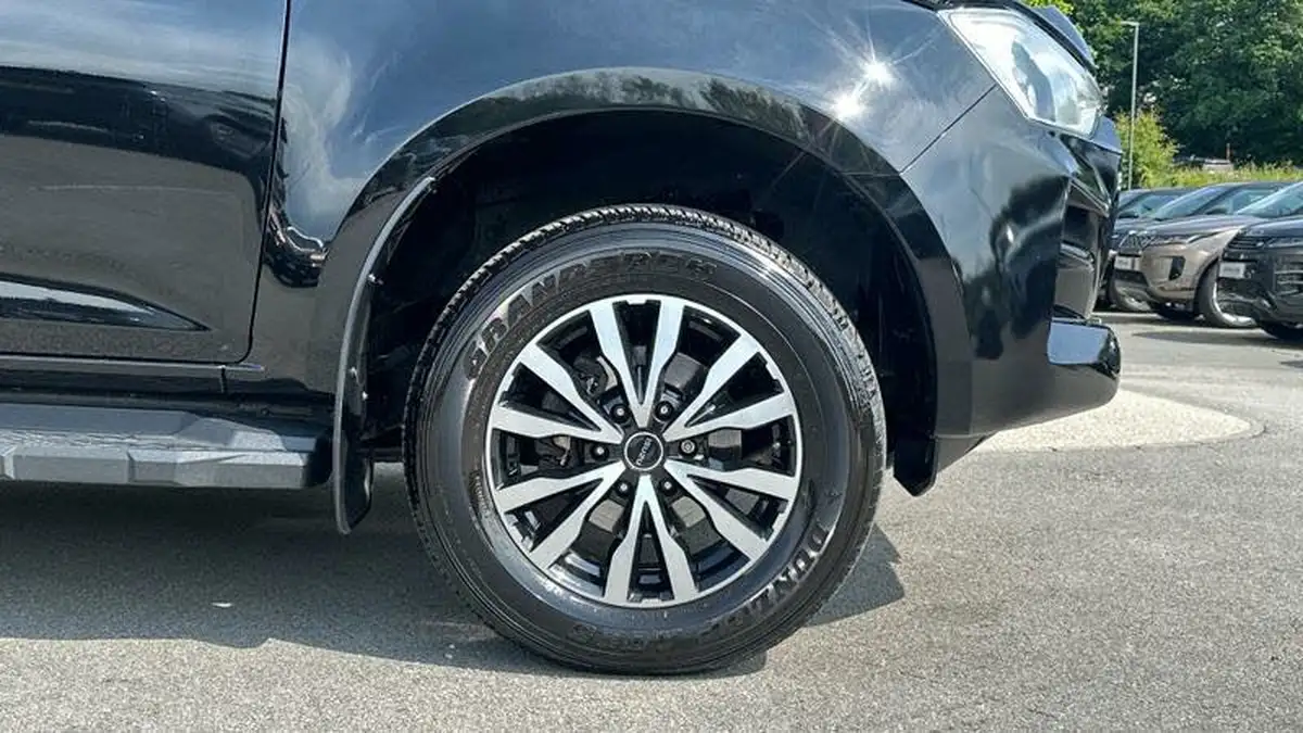 2023-isuzu-d-max-19td-dl20-extended-big-7