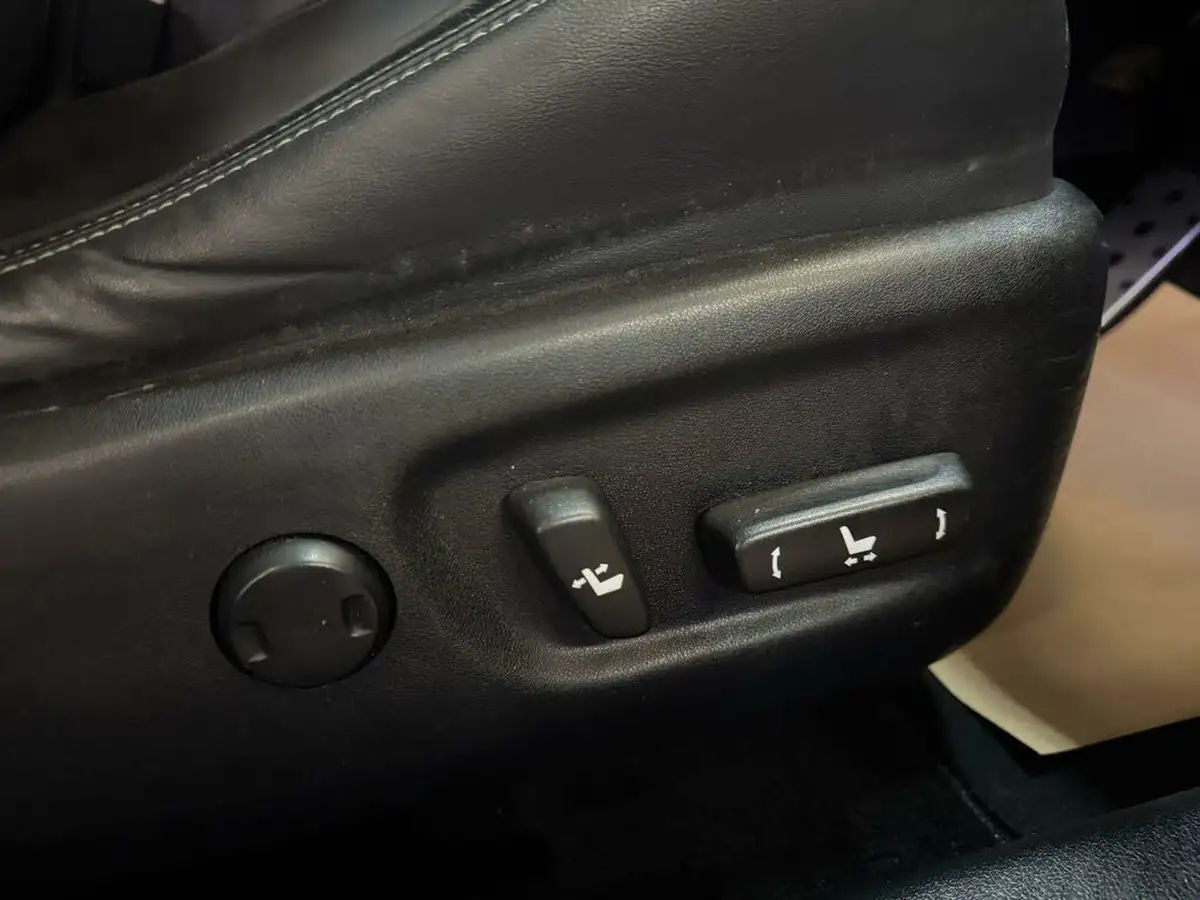 2015-lexus-ct-200h-18-f-sport-cvt-big-37