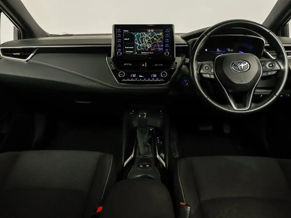 2020-toyota-corolla-20-vvt-i-design-spare-wheel-hatchback-big-2