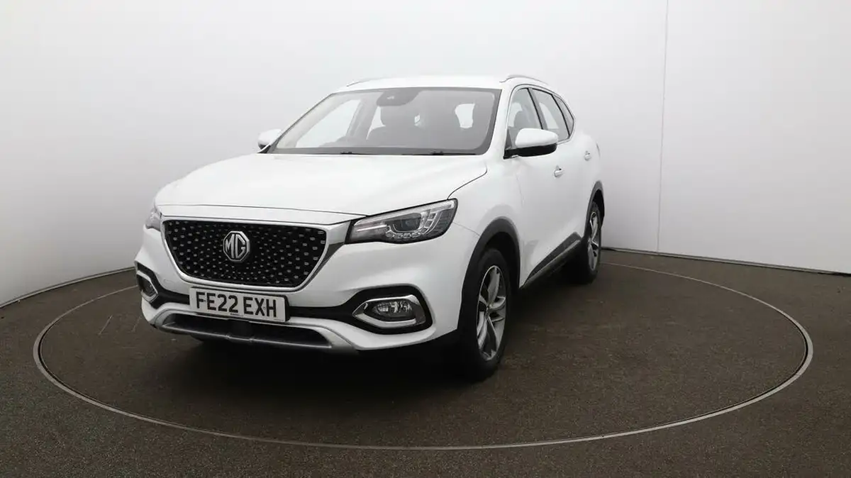 2022-mg-hs-15t-gdi-excite-162ps-big-35