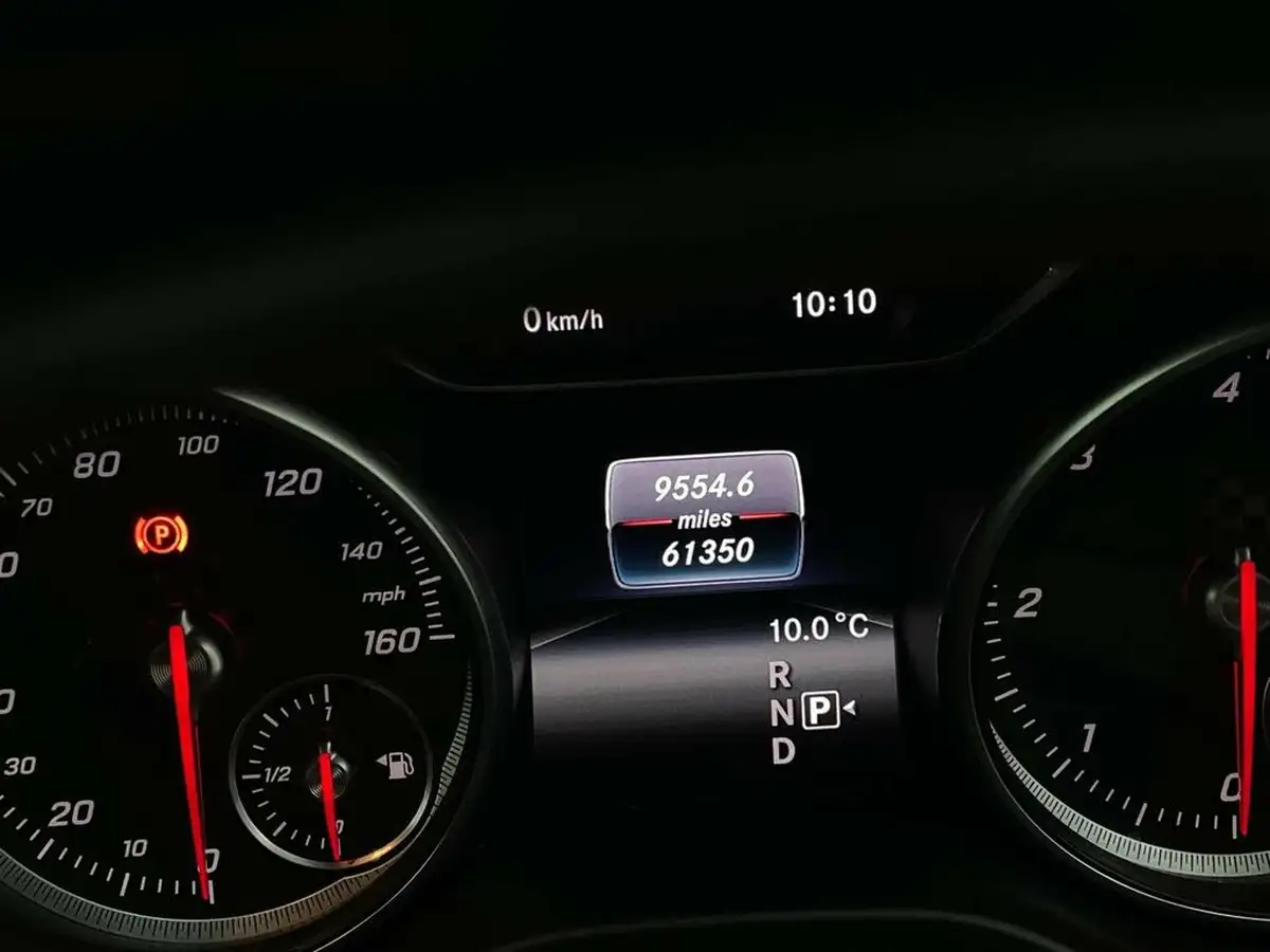 2017-mercedes-benz-a-class-21d-a200d-amg-line-premiumss-7g-dct-big-2