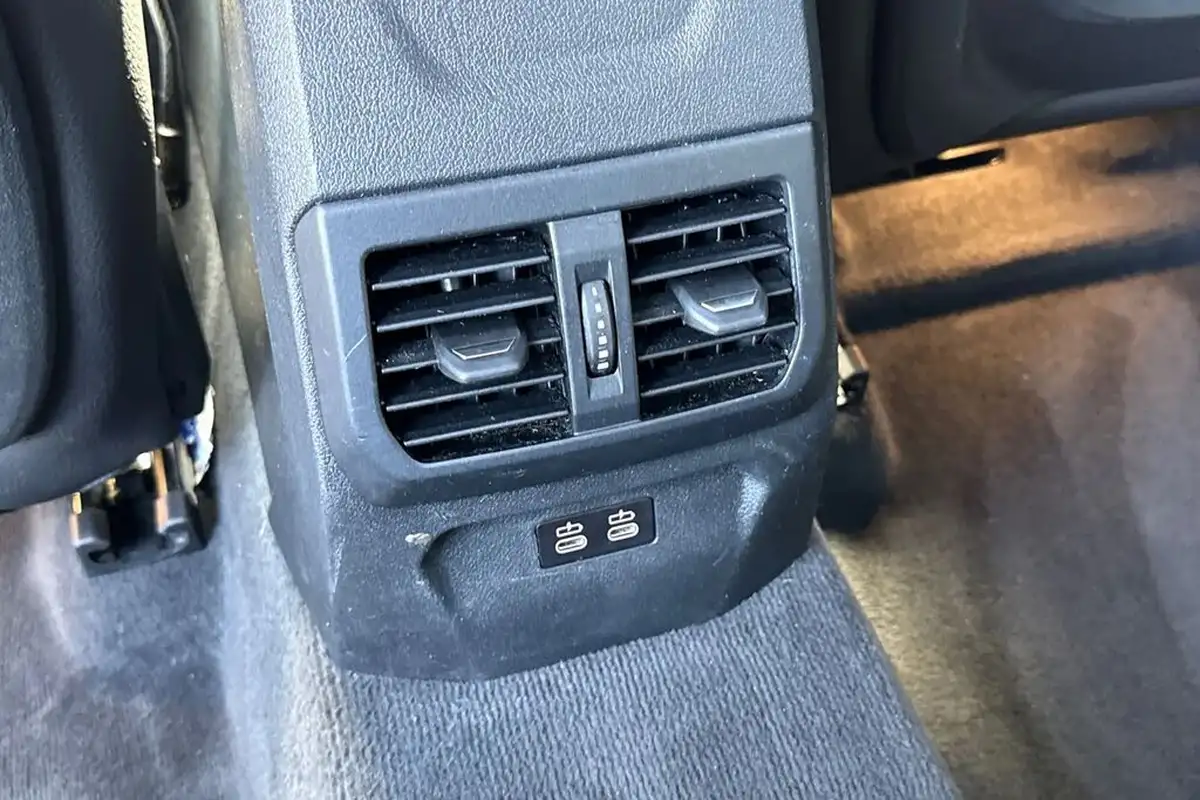 2022-bmw-2-series-15-218i-sport-lcp-coupe-4d-dct-big-34