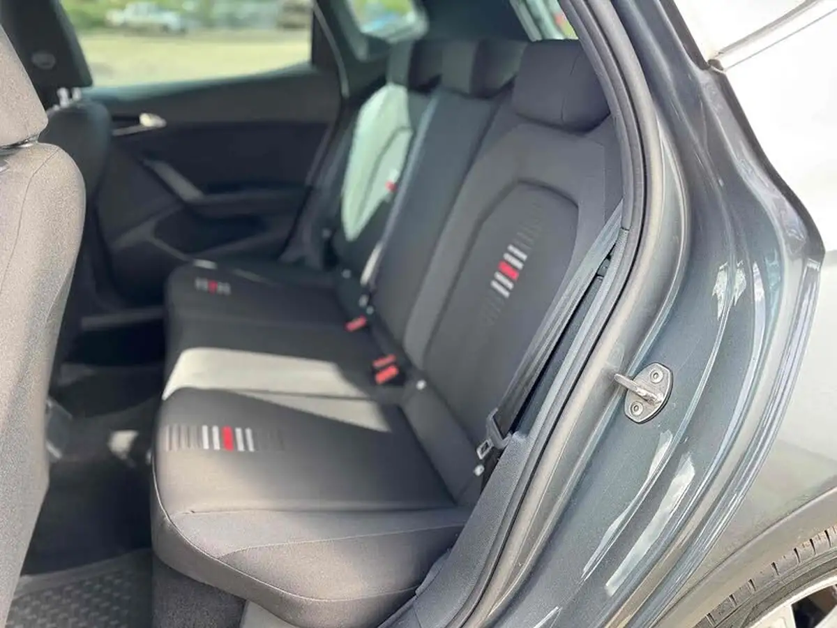 2018-seat-arona-10-tsi-fr-big-17