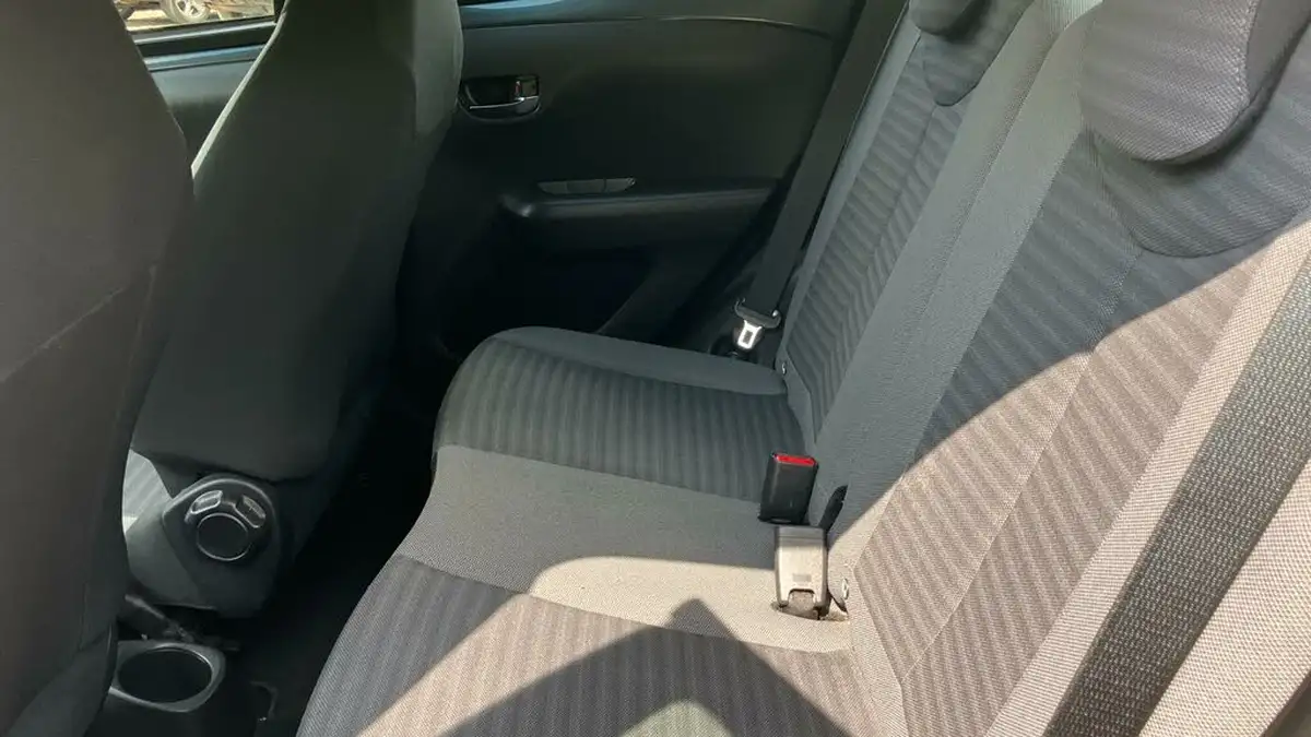 2019-toyota-aygo-10-vvt-i-x-play-tss-x-shift-big-12