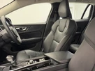 2020-volvo-v60-20td-d4-momentum-plus-geartronic-small-21