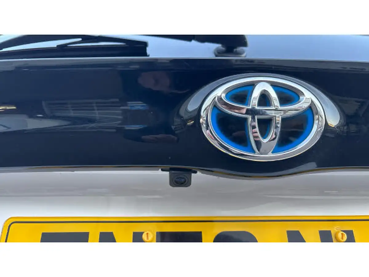 2022-toyota-yaris-15-vvt-i-design-big-19