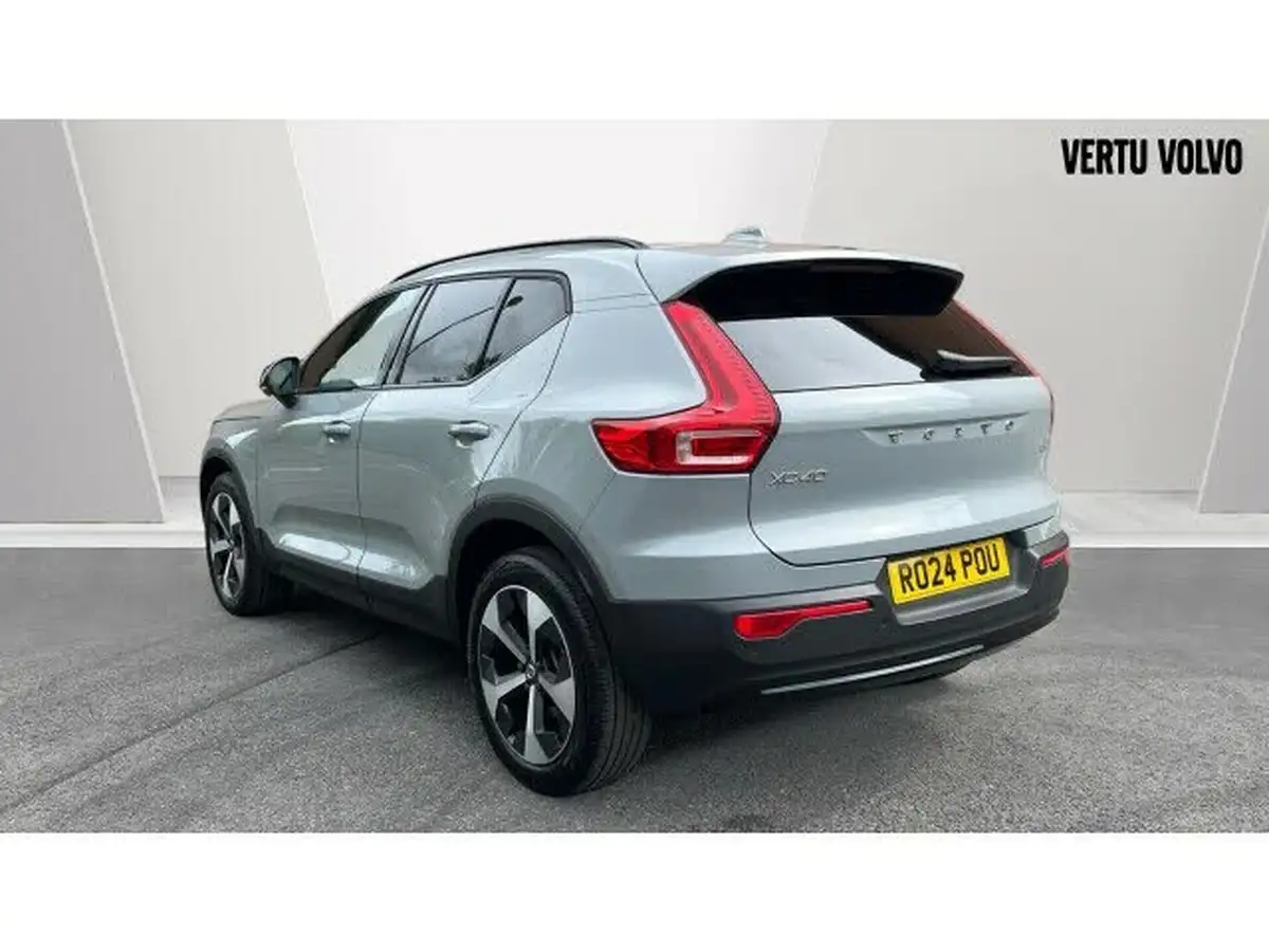 2024-volvo-xc40-20-b3-plus-big-1