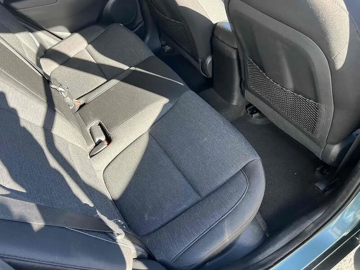 2020-hyundai-kona-e-premium-204ps-big-32