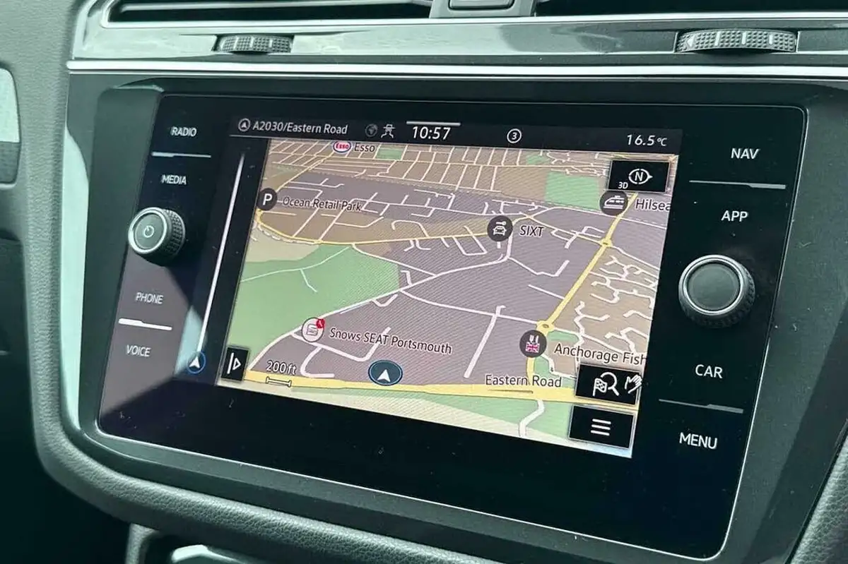 2021-volkswagen-tiguan-15-tsi-life-150ps-dsg-big-27